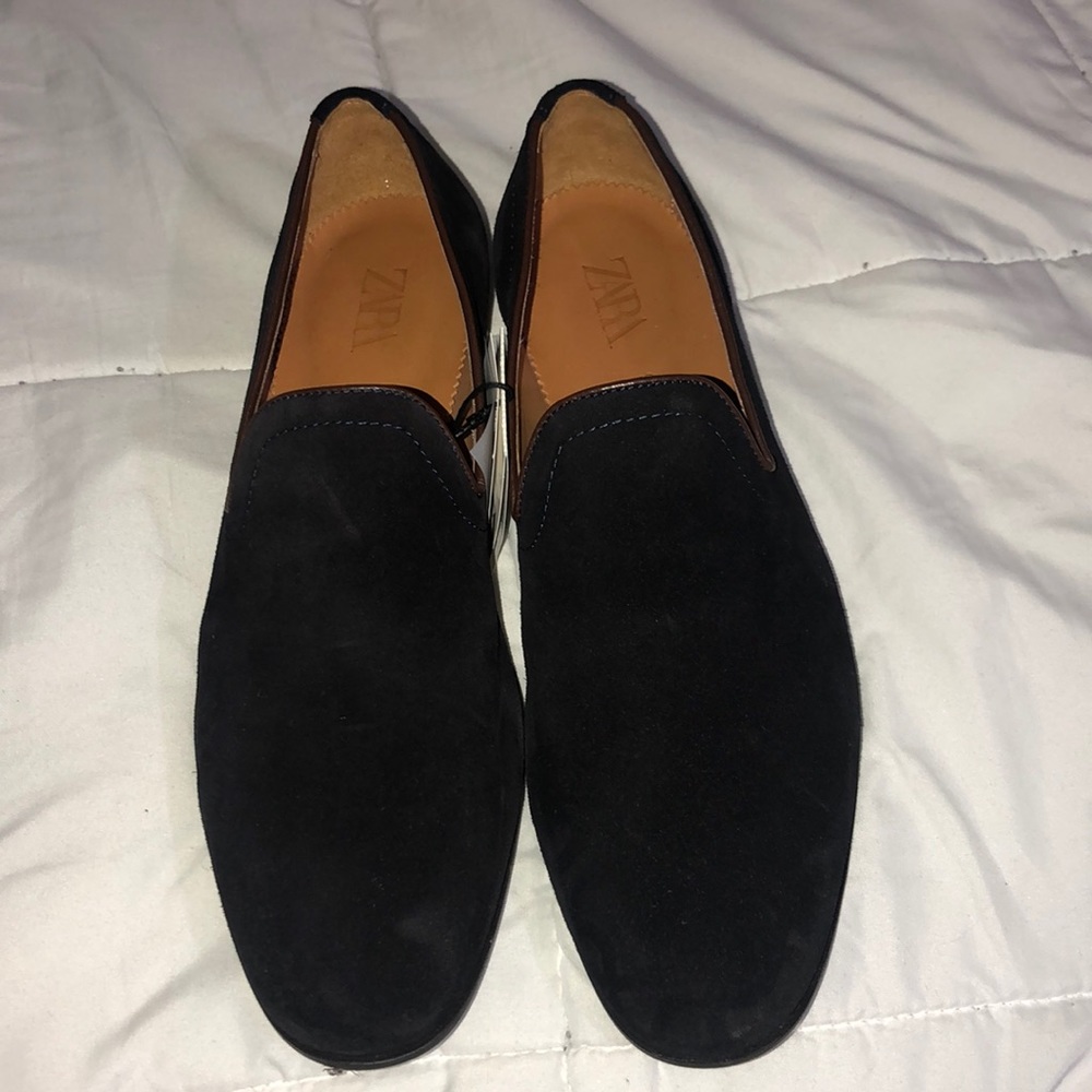 Zara Men’s Suede Loafers